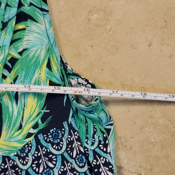 Cute Old Navy Summer dress - Picture 3 of 5